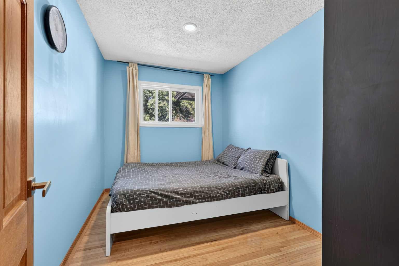 2018 Cottonwood Crescent SE