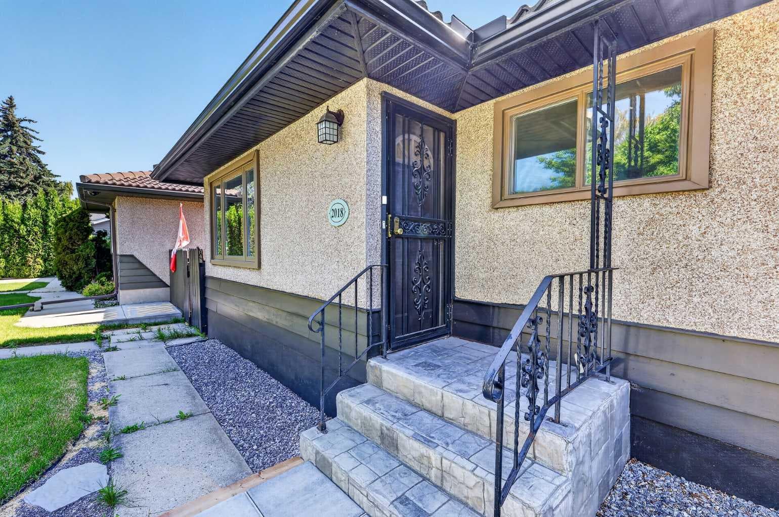 2018 Cottonwood Crescent SE