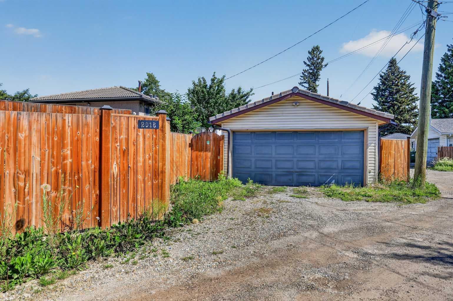 2018 Cottonwood Crescent SE
