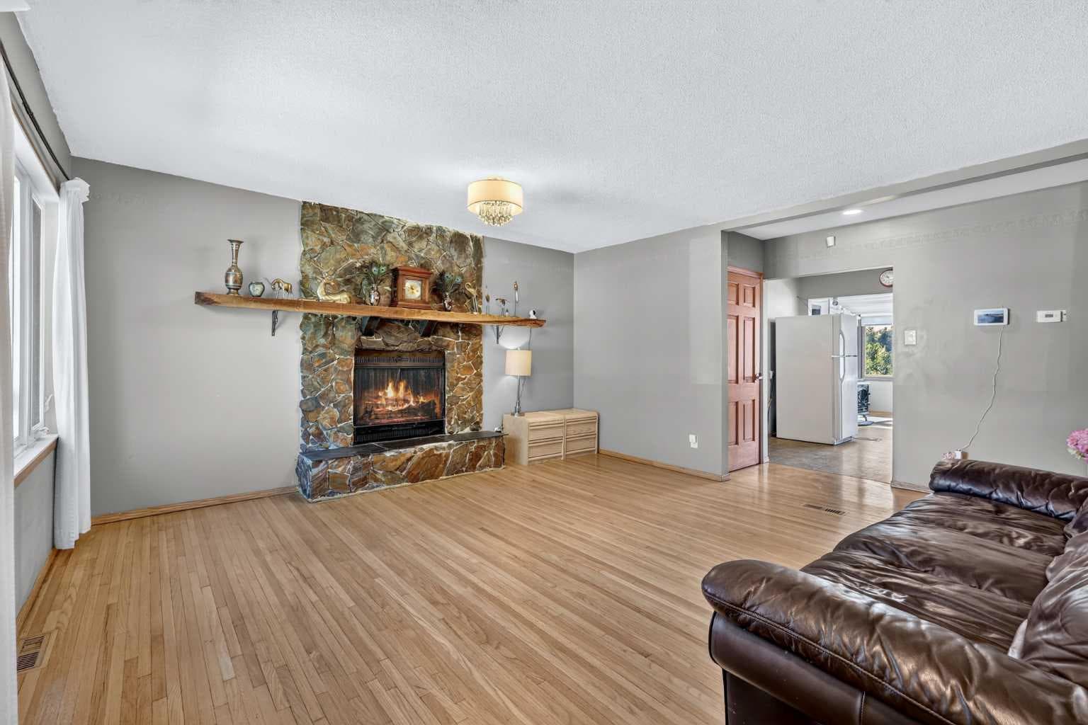 2018 Cottonwood Crescent SE