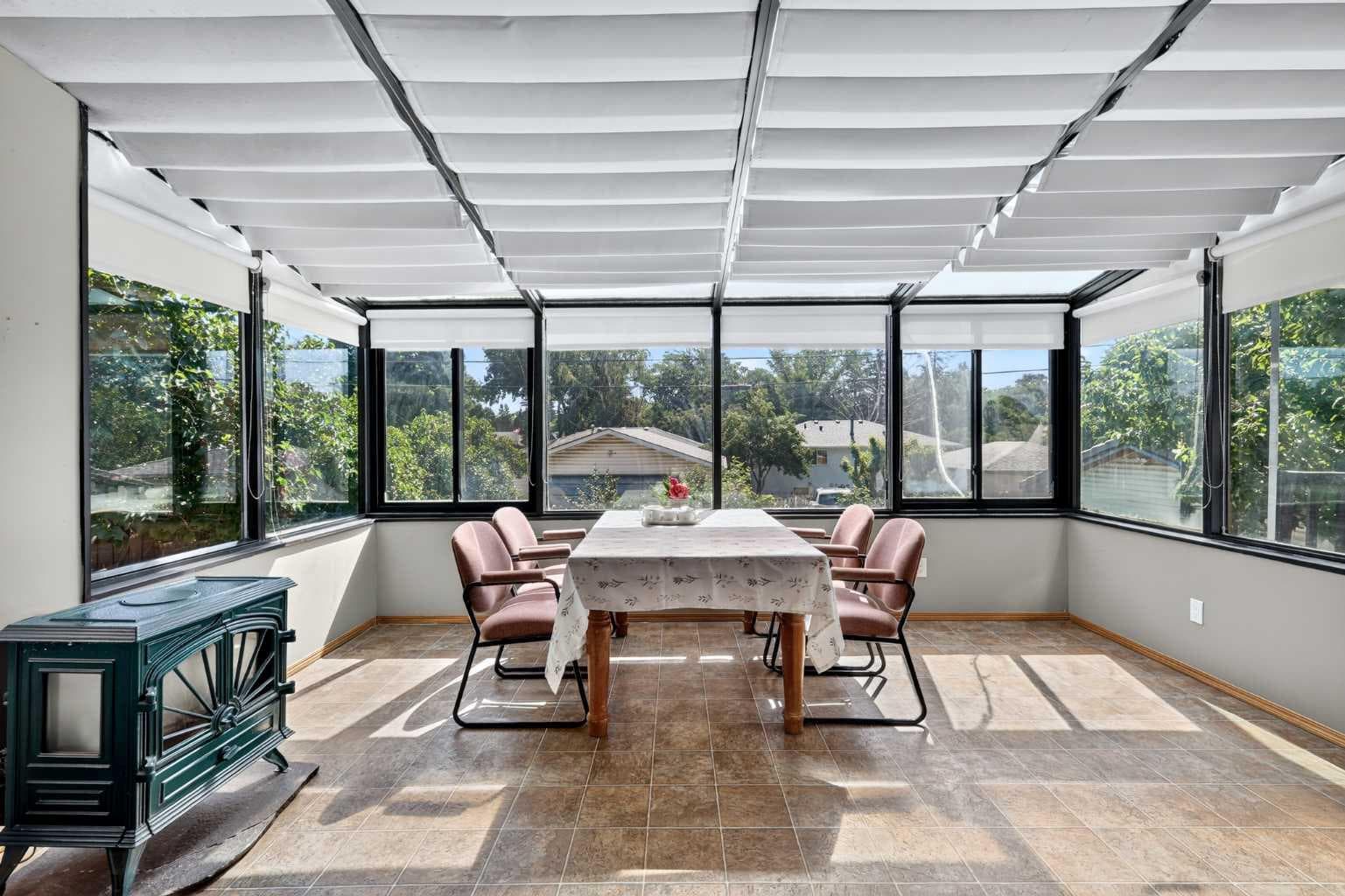 2018 Cottonwood Crescent SE