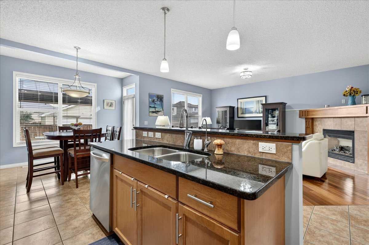 18 Copperstone Drive SE