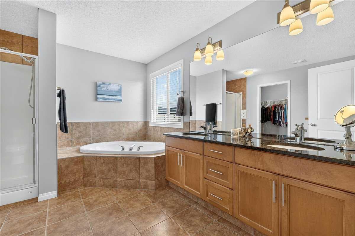 18 Copperstone Drive SE