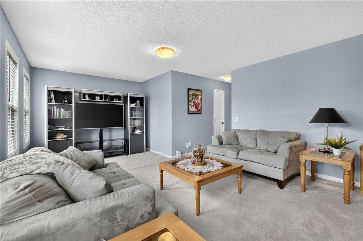 18 Copperstone Drive SE