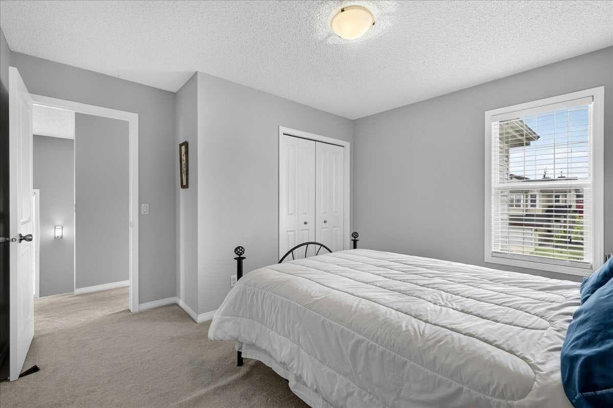 18 Copperstone Drive SE