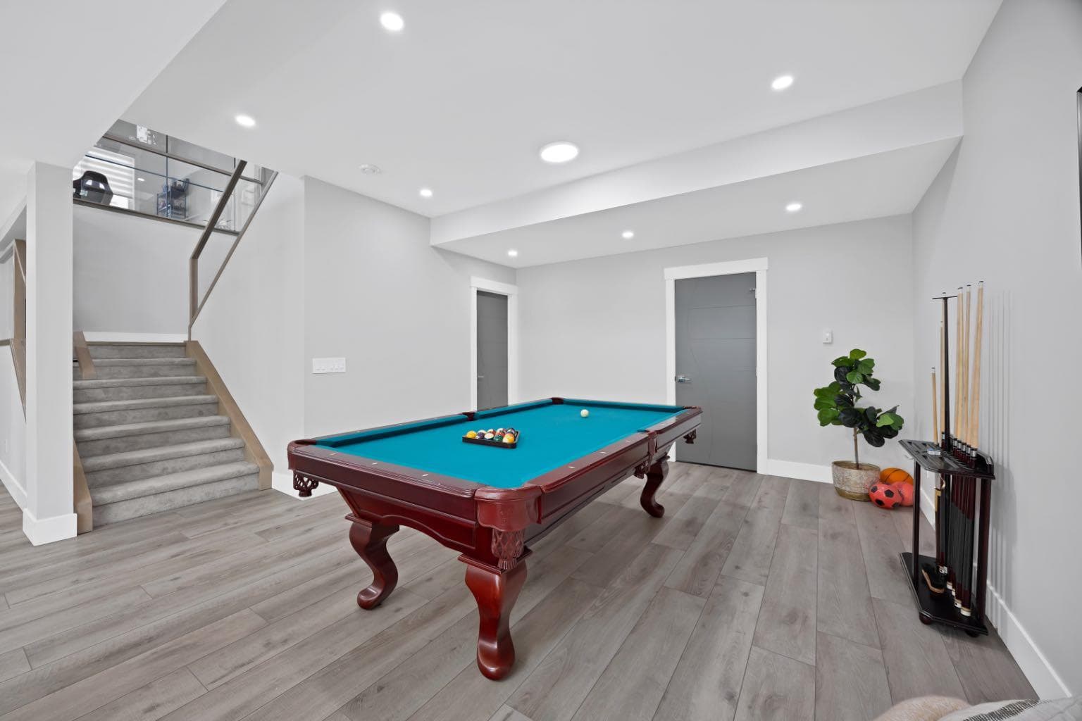 34 rockford Park NW