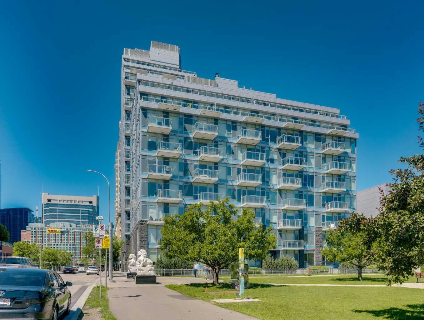 806, 118 Waterfront Court SW