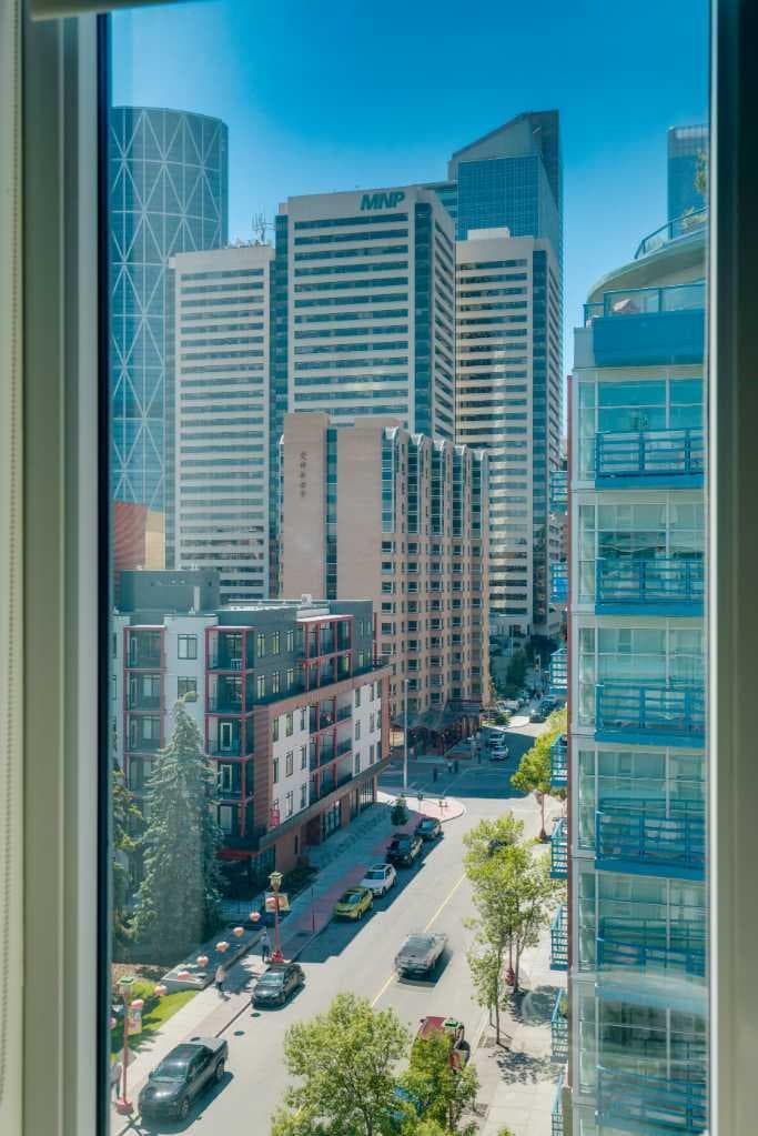 806, 118 Waterfront Court SW