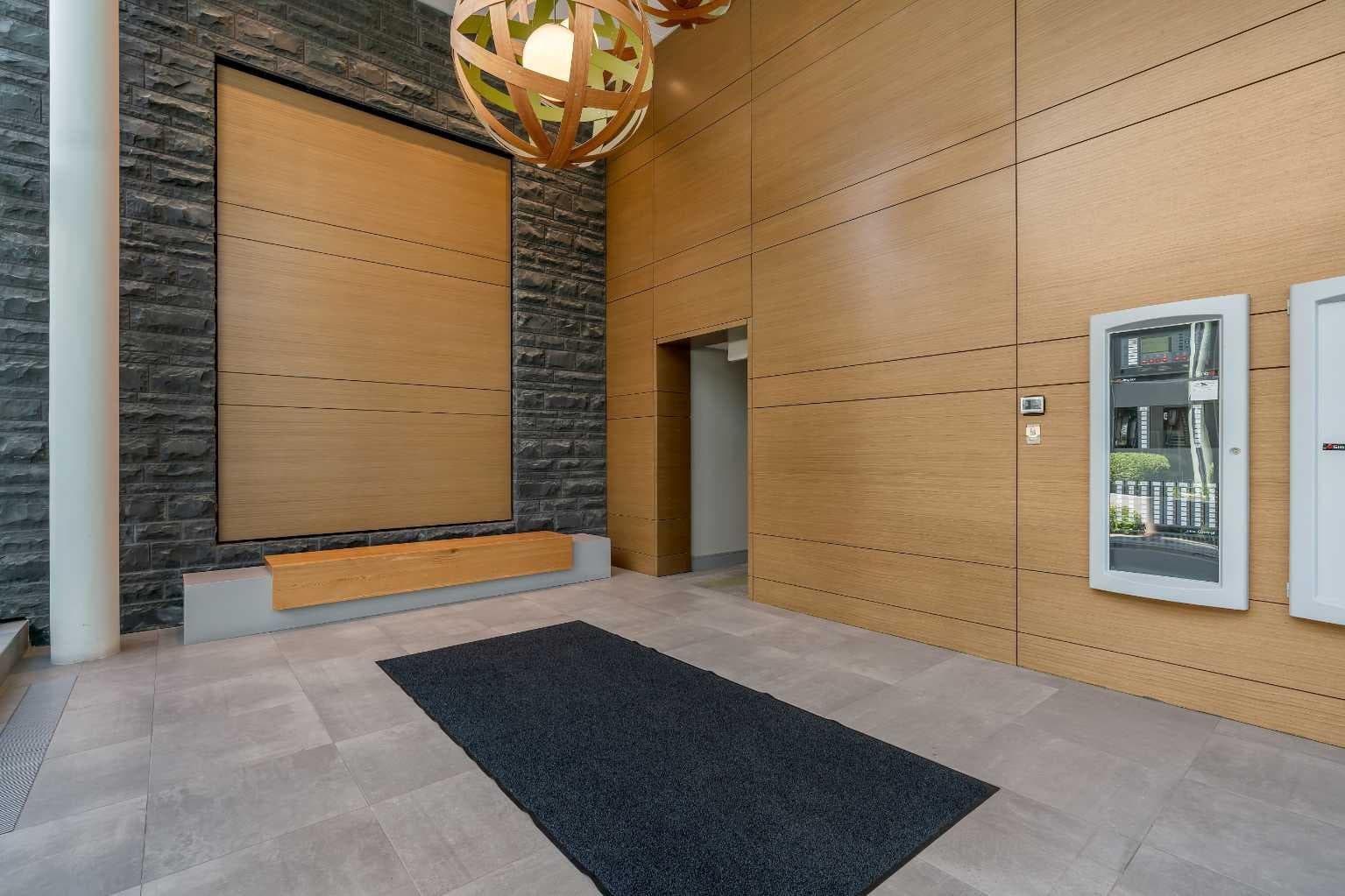 806, 118 Waterfront Court SW