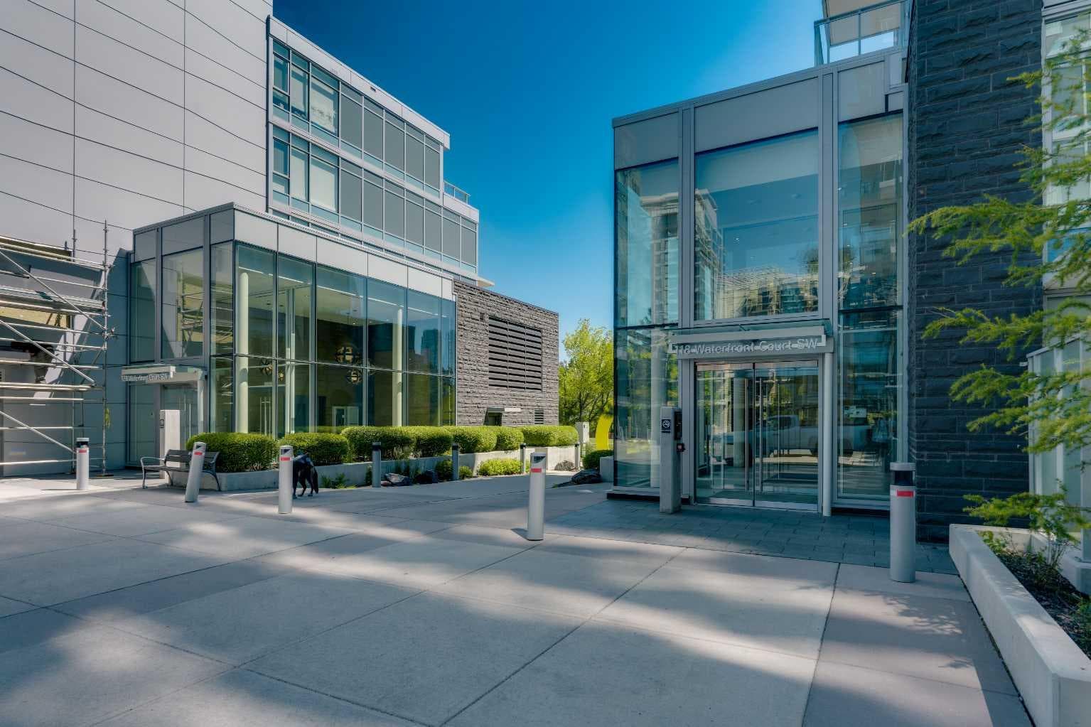 806, 118 Waterfront Court SW