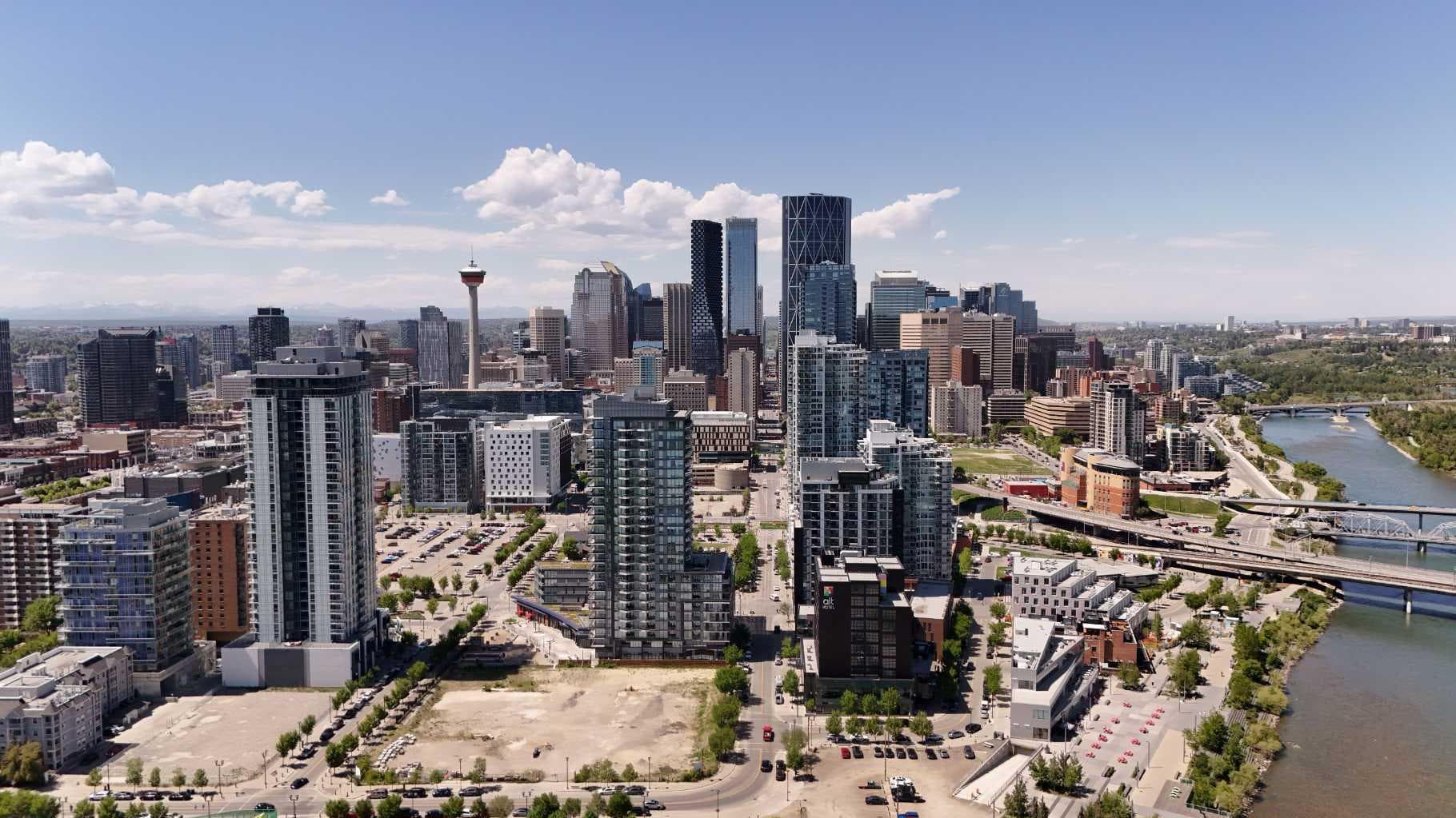 806, 118 Waterfront Court SW