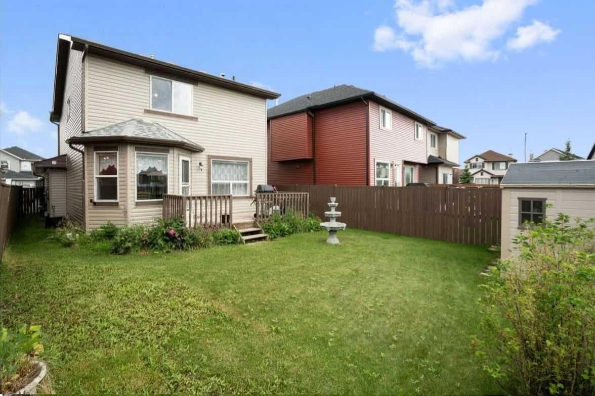 13 Saddlecrest Green NE