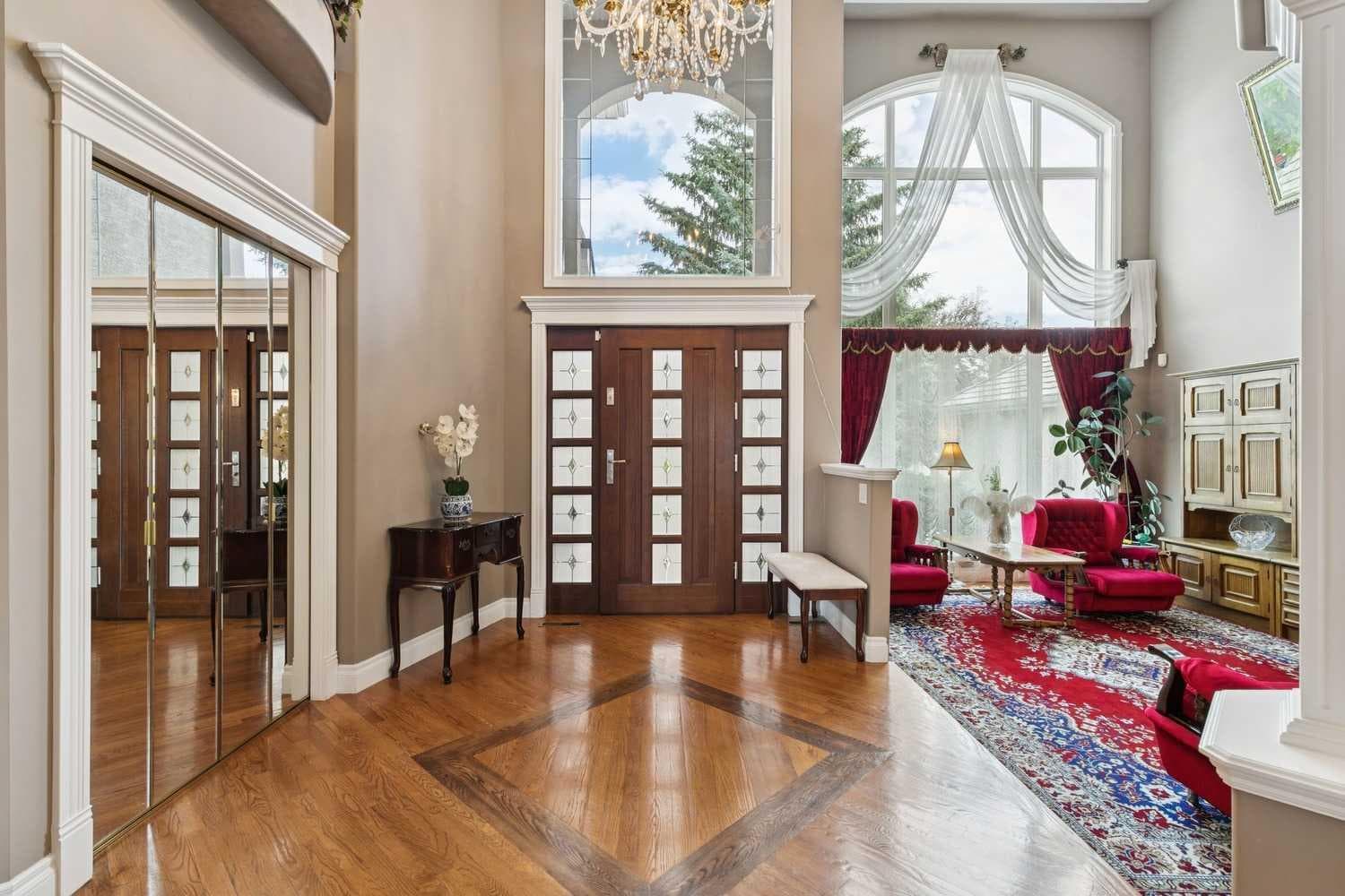 85 Mt Douglas Circle SE