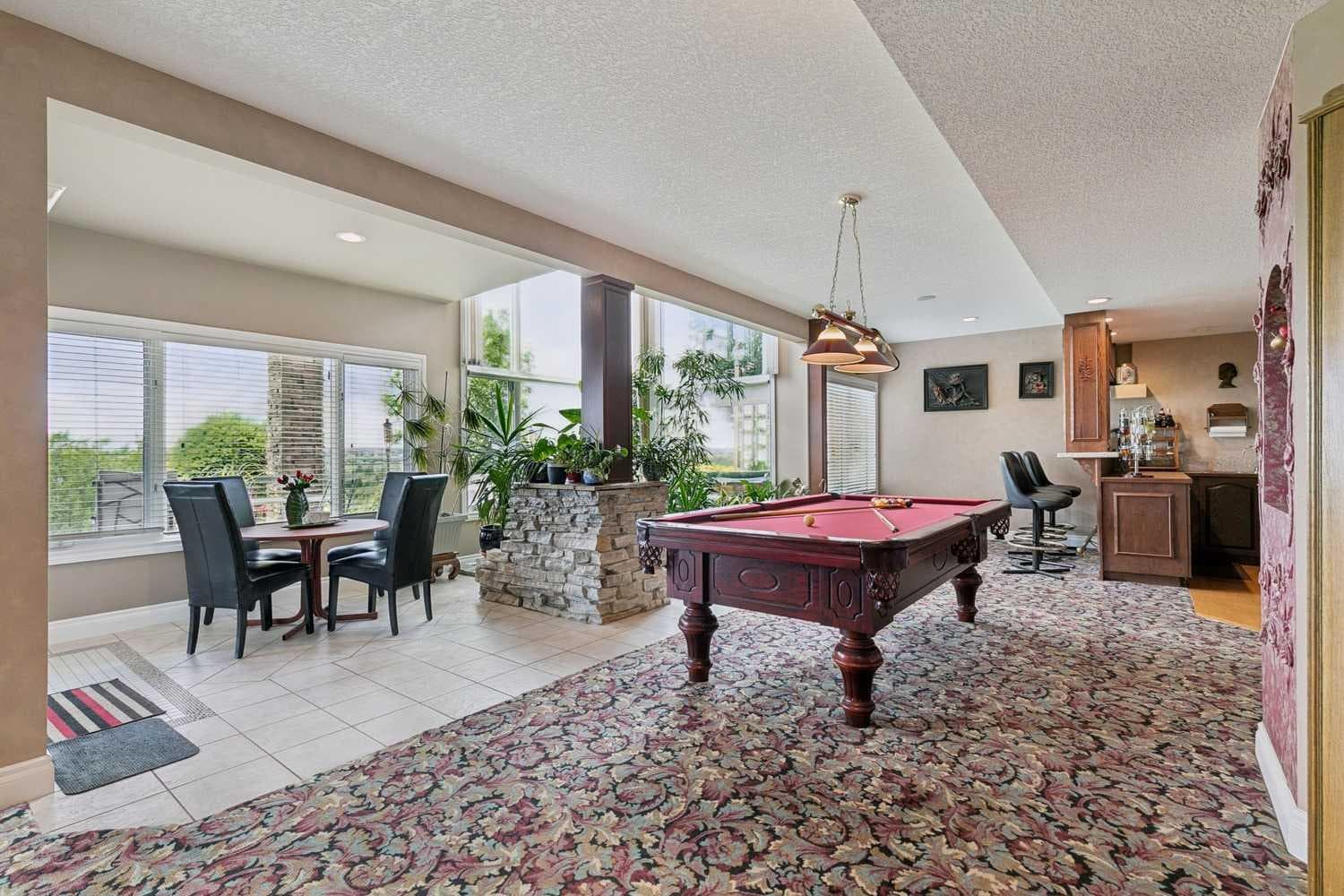 85 Mt Douglas Circle SE