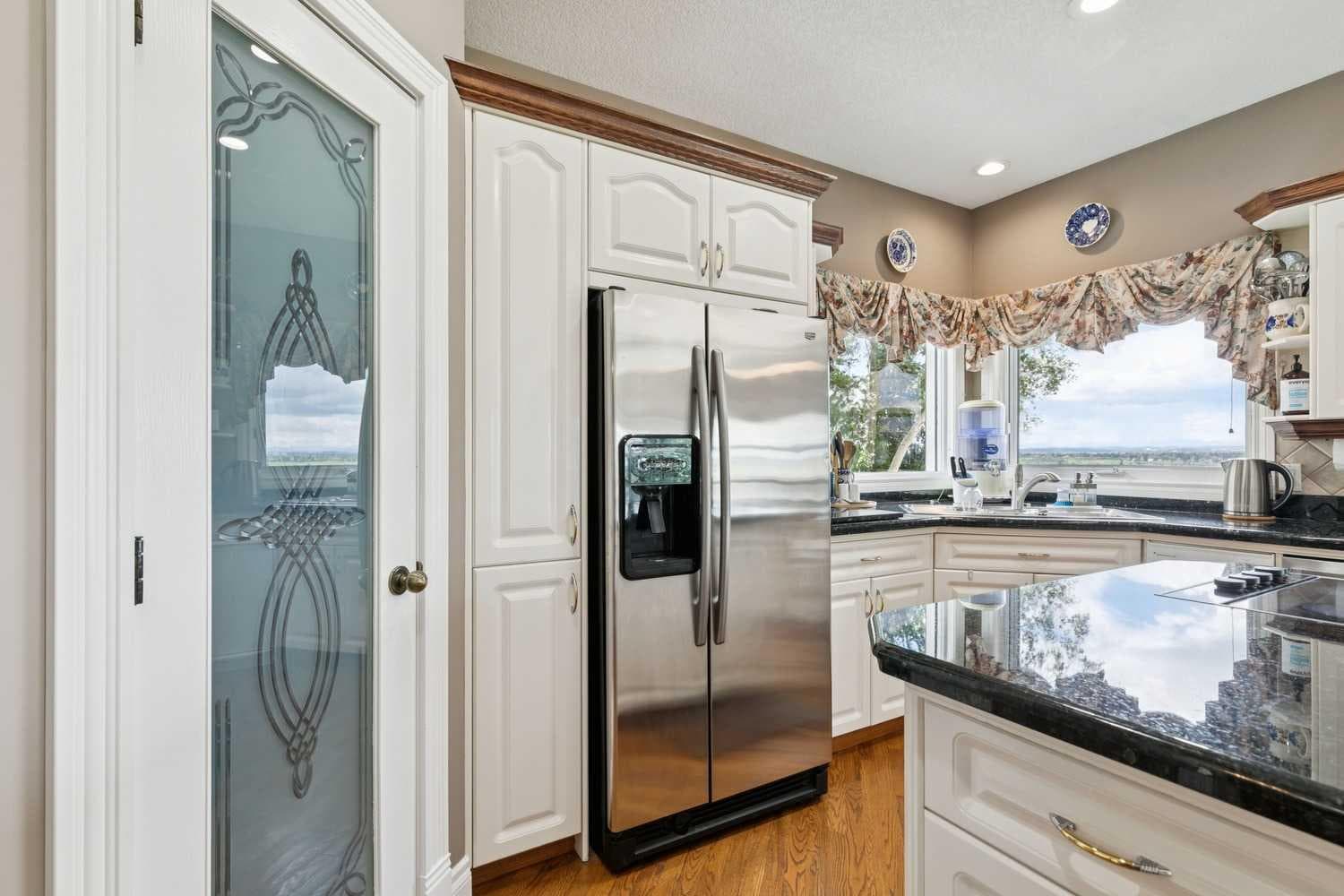 85 Mt Douglas Circle SE
