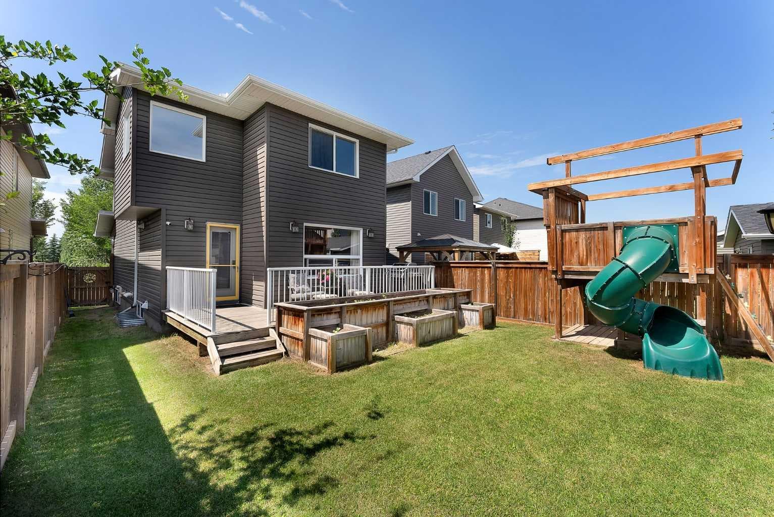 1264 Ravenswood Drive SE