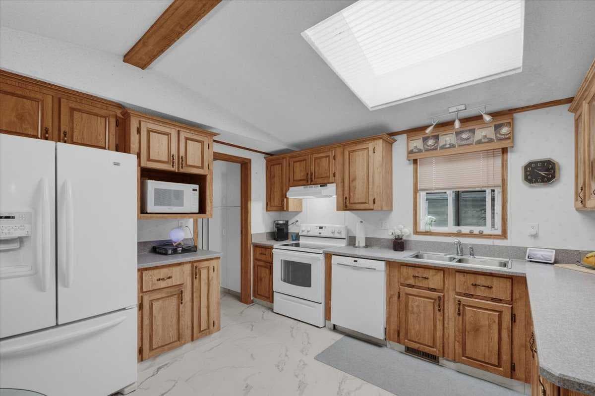 62, 99 Arbour Lake Drive  