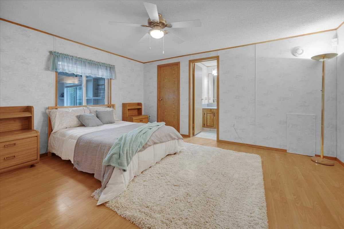 62, 99 Arbour Lake Drive  