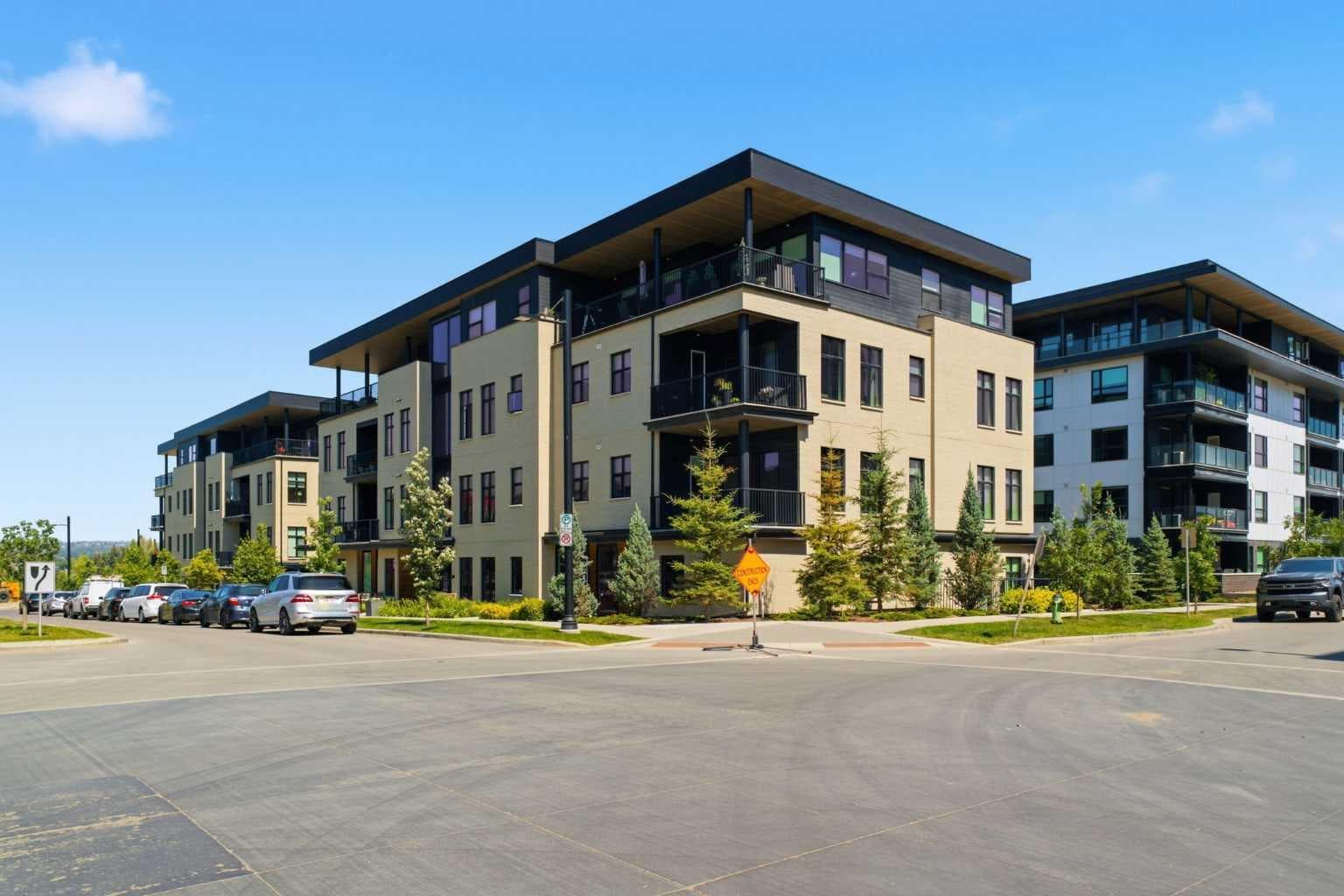 303, 275 Lebel Crescent NW