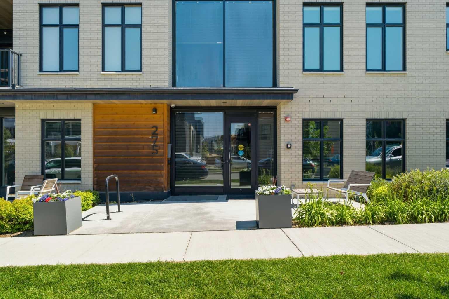 303, 275 Lebel Crescent NW