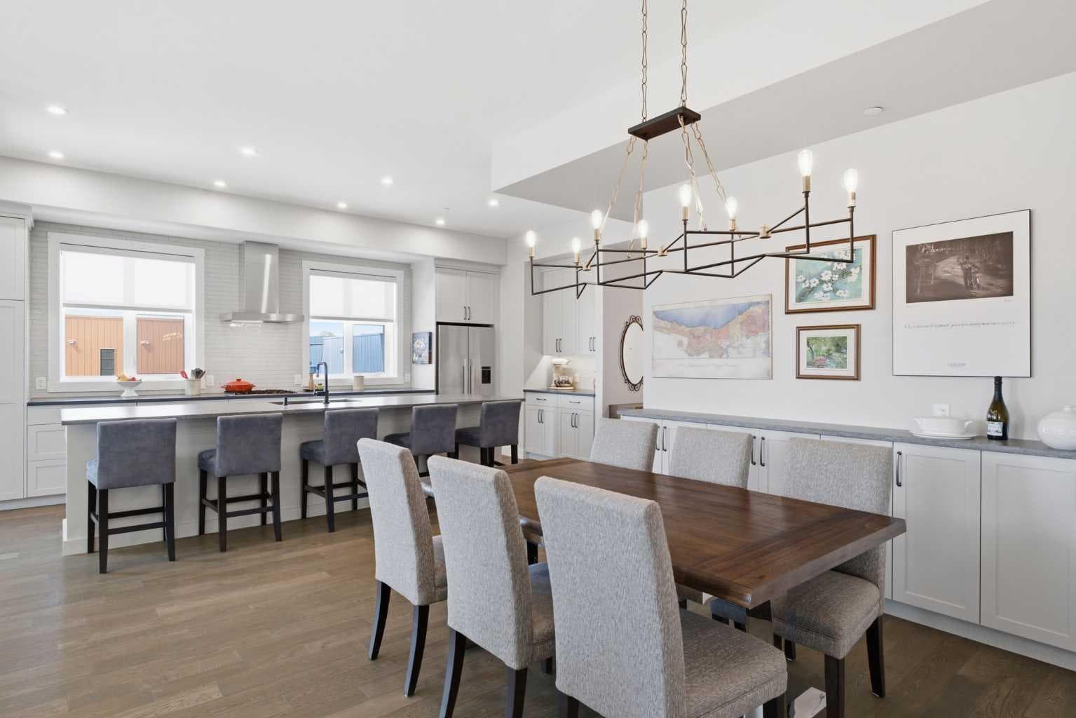 303, 275 Lebel Crescent NW