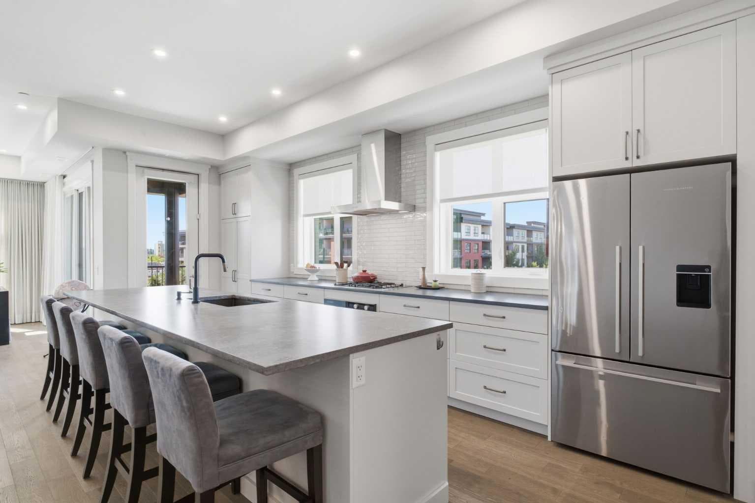 303, 275 Lebel Crescent NW