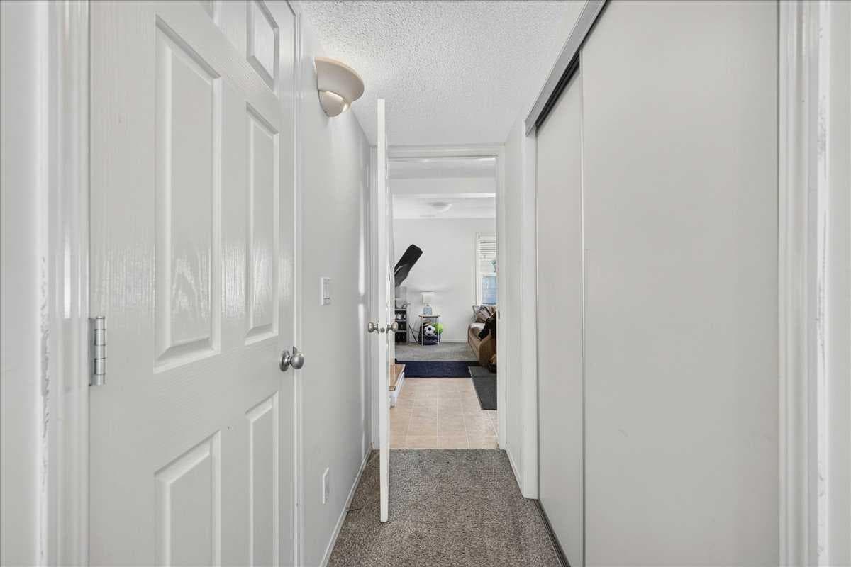 137 Bridlewood Lane SW