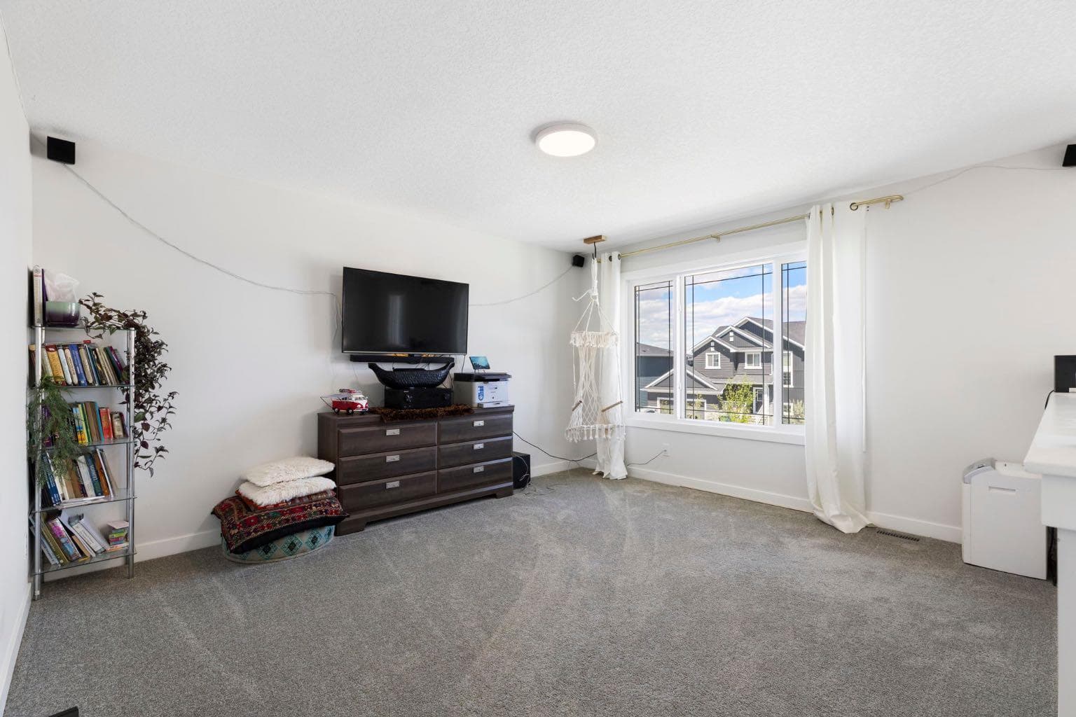 183 Brander Avenue 