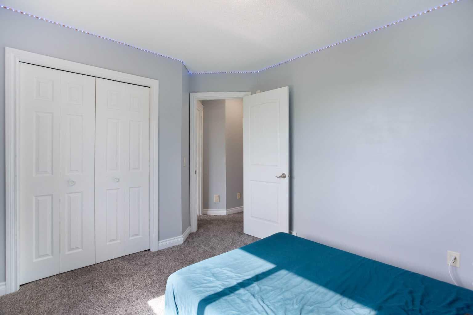 1925 Luxstone Park SW