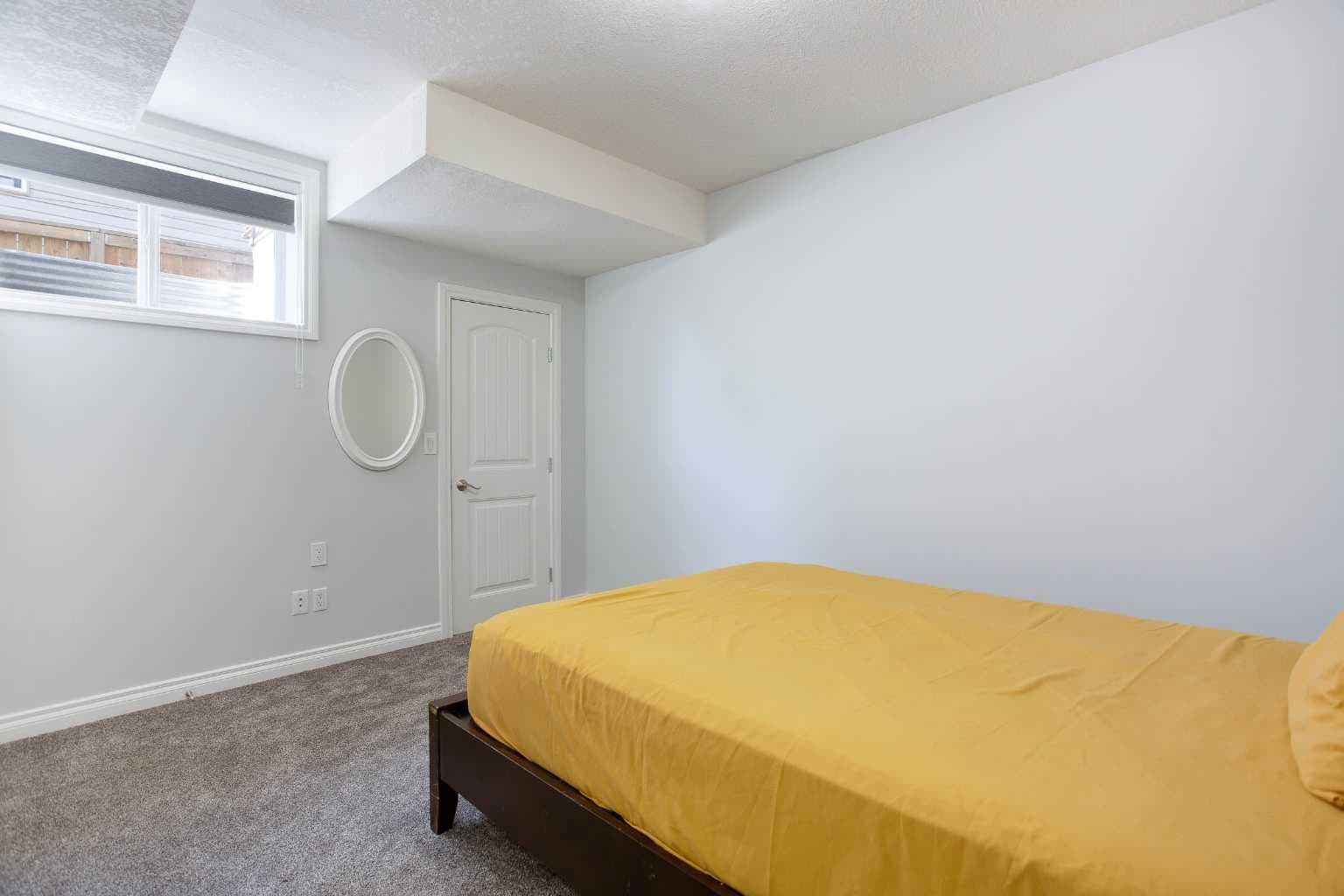 1925 Luxstone Park SW