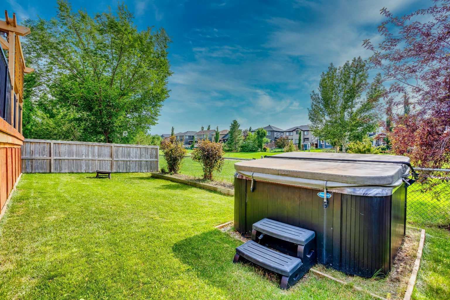 1925 Luxstone Park SW