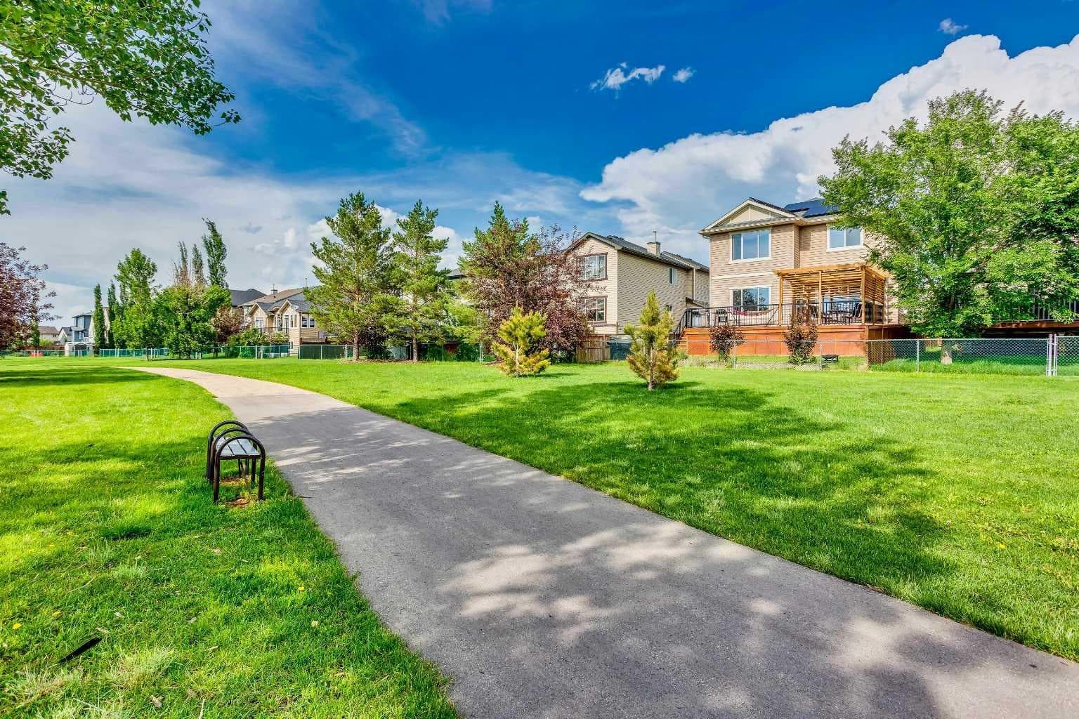 1925 Luxstone Park SW