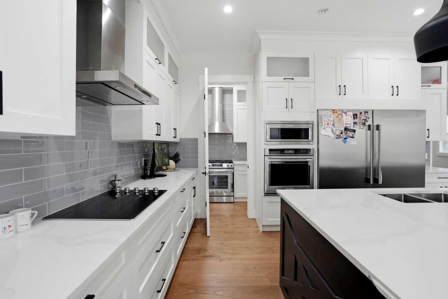 166 Kinniburgh Crescent 