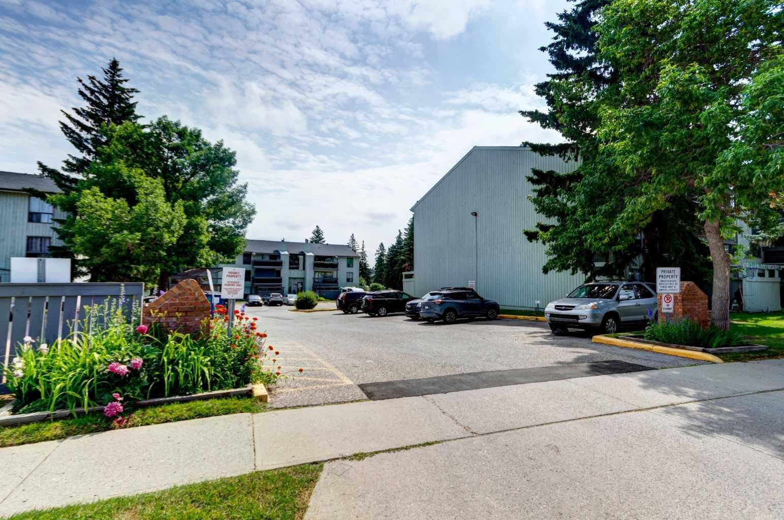 324, 10120 Brookpark Boulevard SW