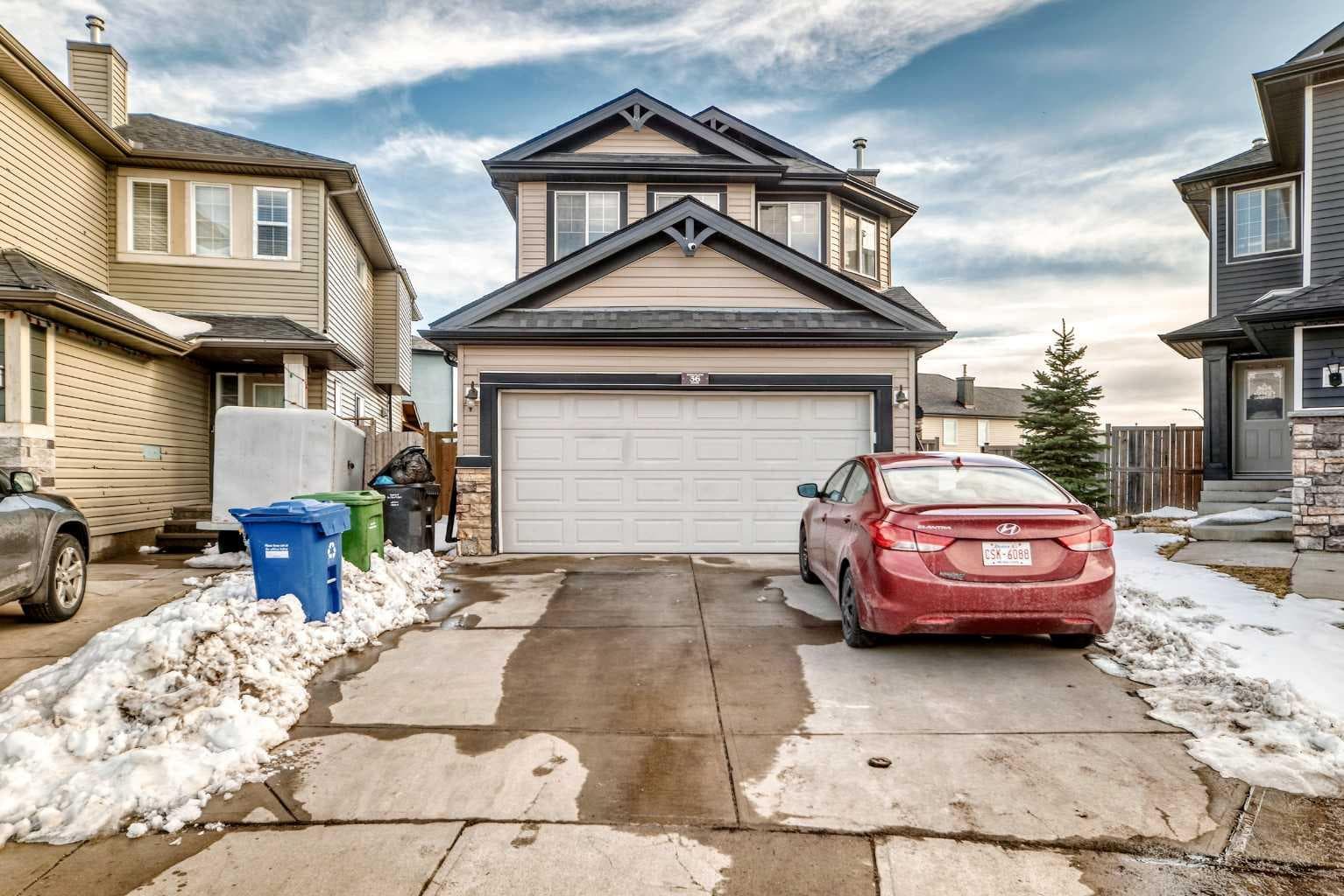 36 Saddleland Court NE