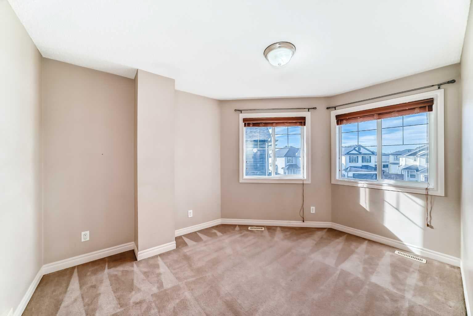 36 Saddleland Court NE