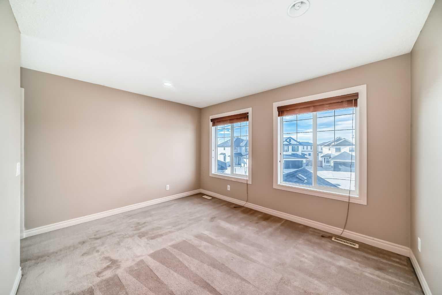 36 Saddleland Court NE