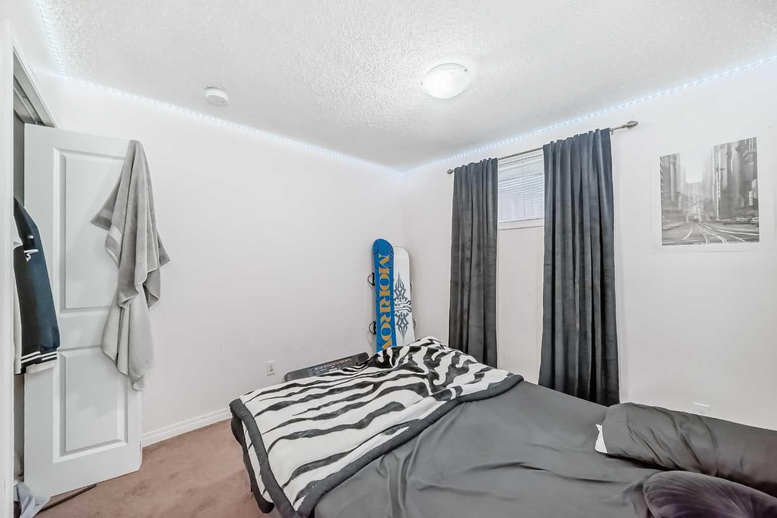 36 Saddleland Court NE