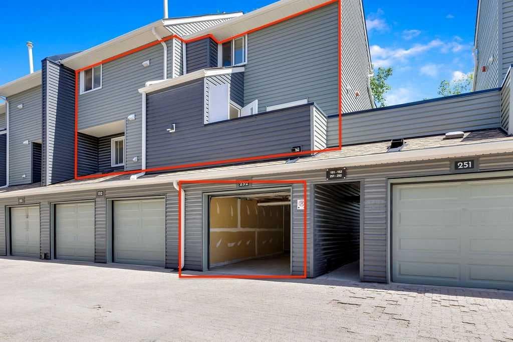 252, 66 Glamis Green SW