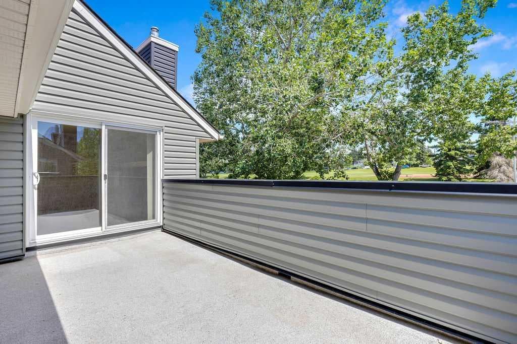 252, 66 Glamis Green SW