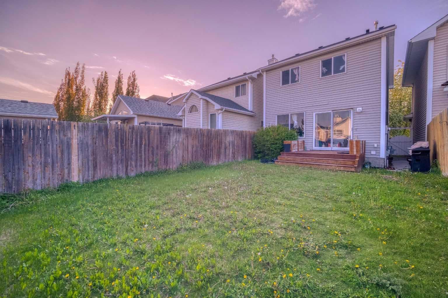 81 Prestwick Avenue SE