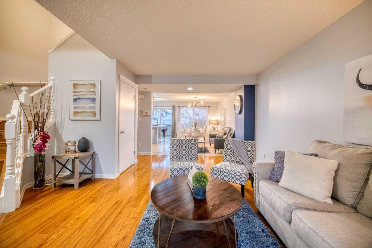 81 Prestwick Avenue SE