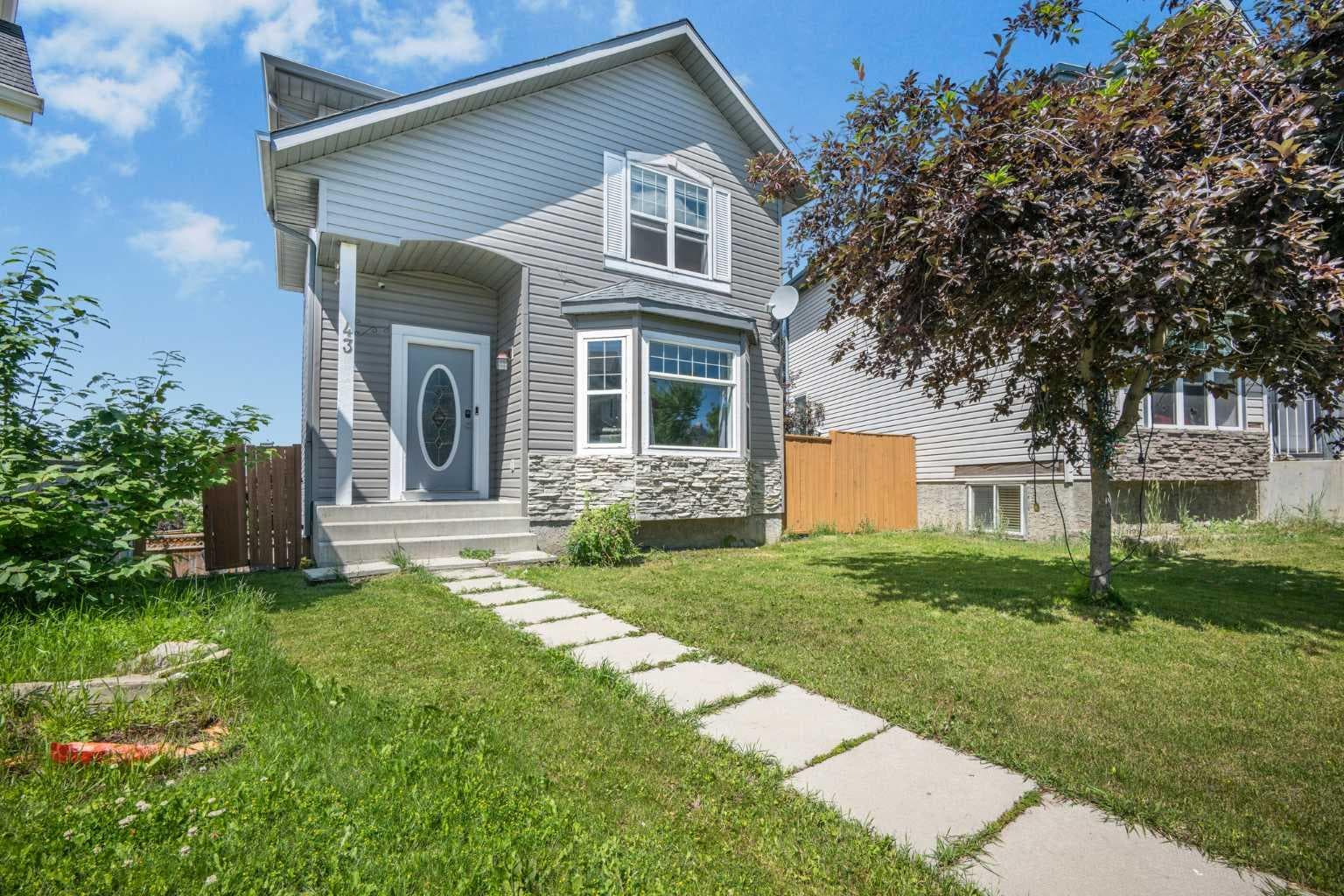 43 Covington Close NE