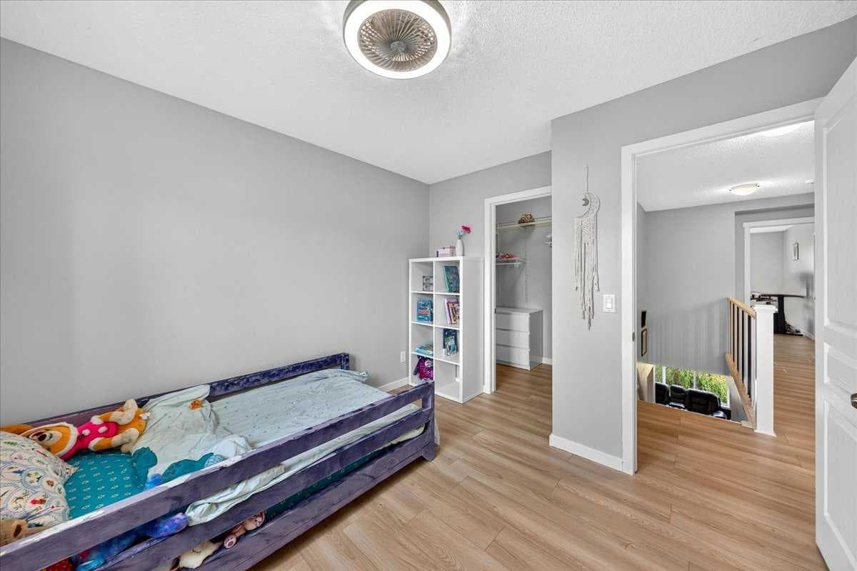 174 Mahogany Heights SE