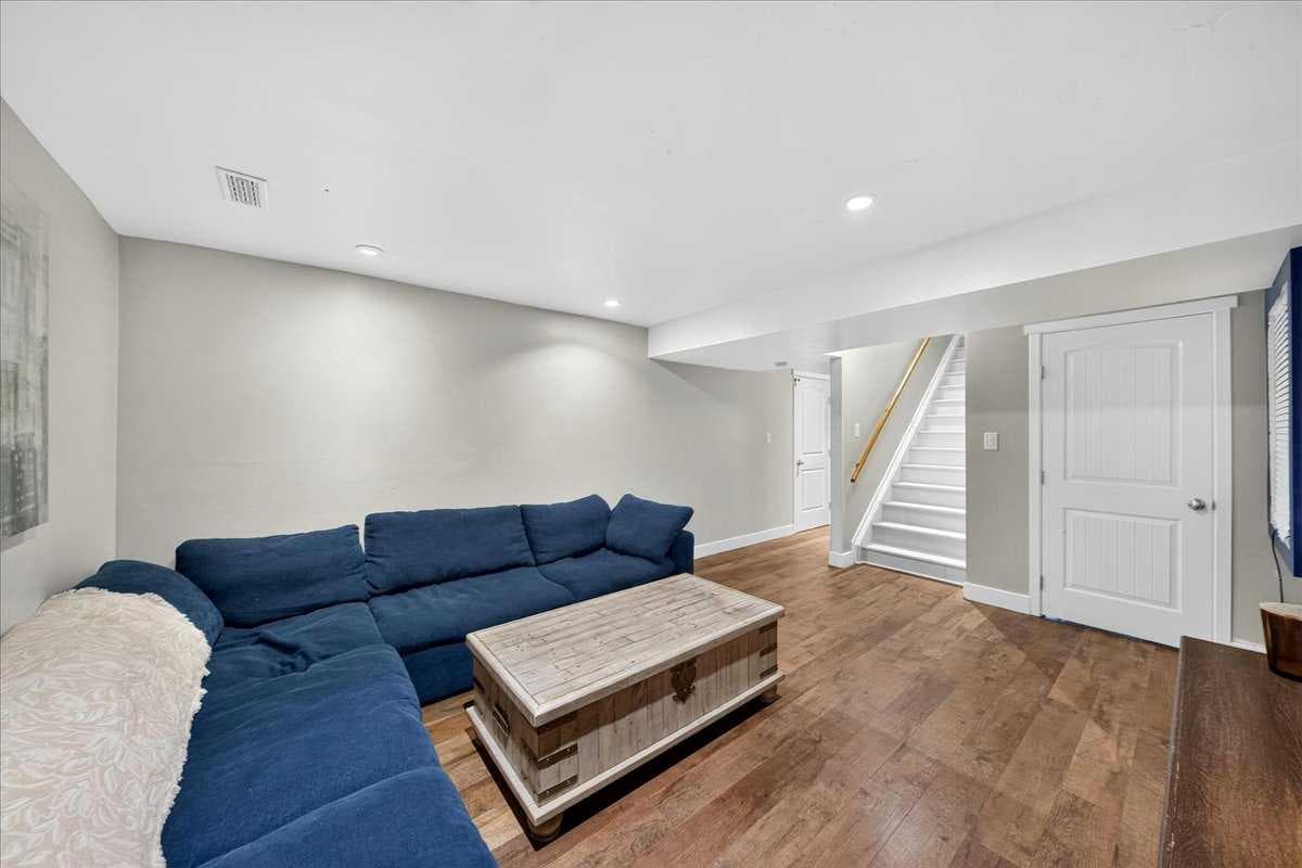 174 Mahogany Heights SE