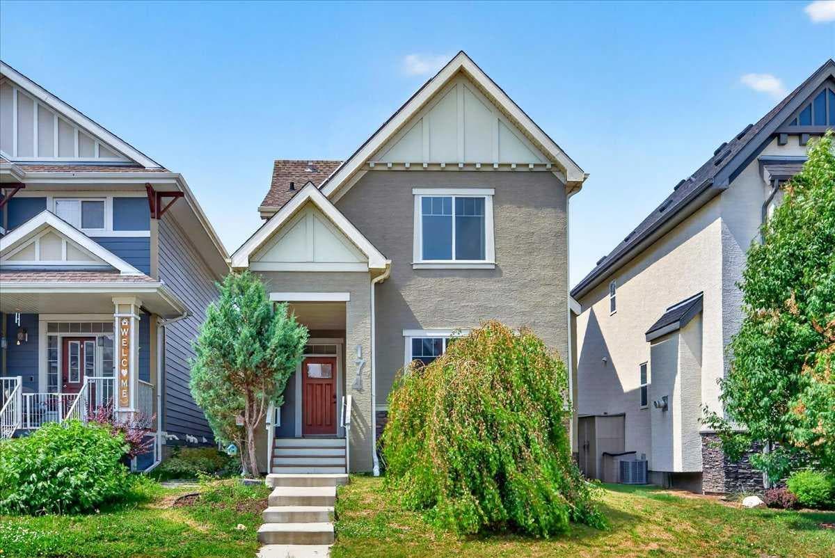 174 Mahogany Heights SE