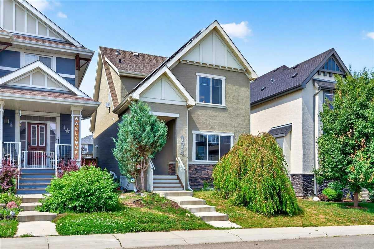 174 Mahogany Heights SE