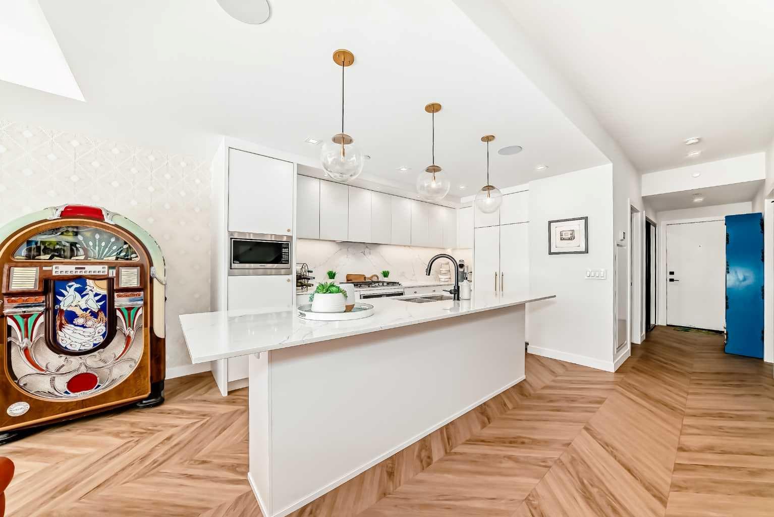 106, 8505 Broadcast Avenue SW