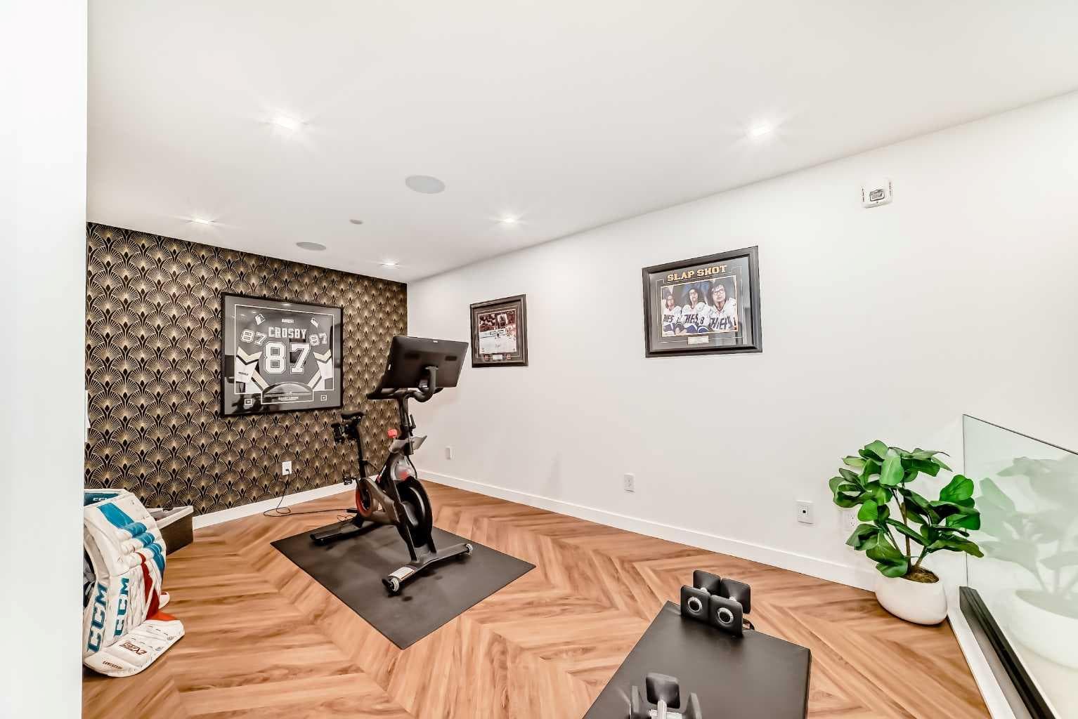 106, 8505 Broadcast Avenue SW