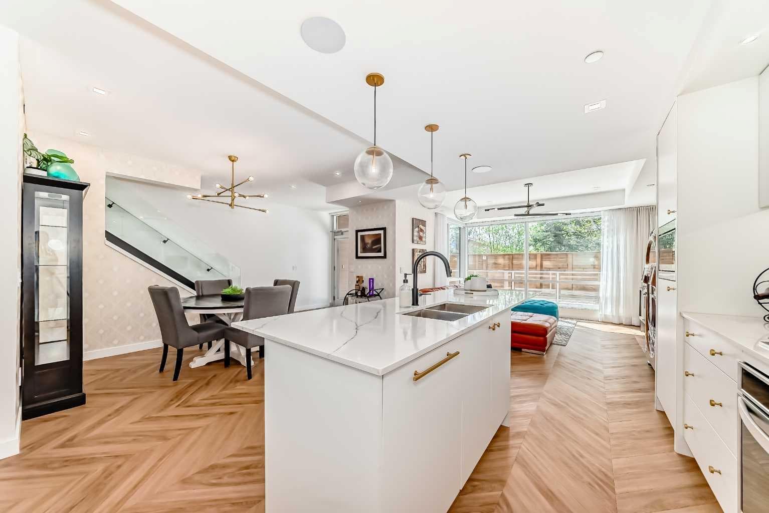 106, 8505 Broadcast Avenue SW